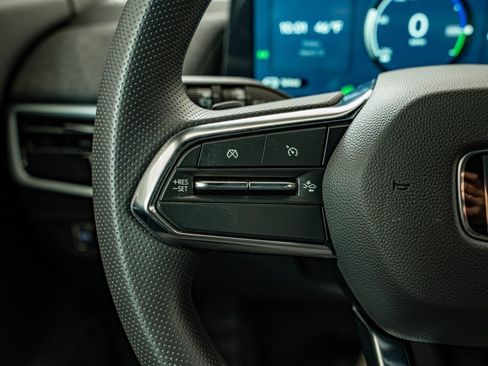 Used 2025 Honda Prologue EX image 19