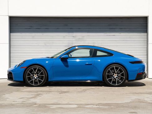 Certified 2025 Porsche 911 Carrera S RWD image 2