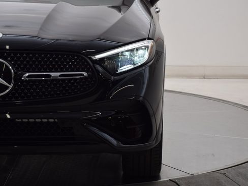 New 2026 Mercedes-Benz GLC 300 image 10