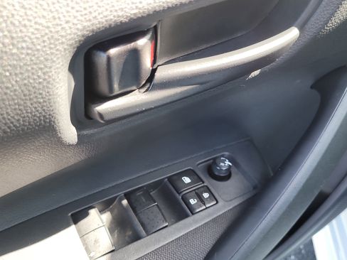 Certified 2025 Toyota Corolla LE image 17