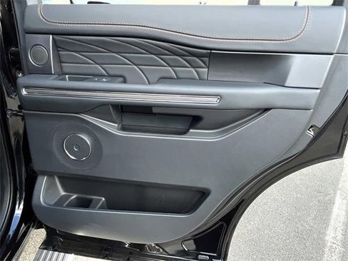Certified 2023 Ford Expedition Platinum image 22