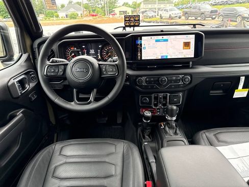 New 2026 Jeep Wrangler Unlimited Rubicon w/ Technology Group AWD/4WD image 24