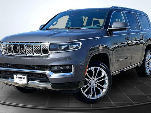 Used 2022 Jeep Grand Wagoneer Series II w/ Flexible Seating Group image 12