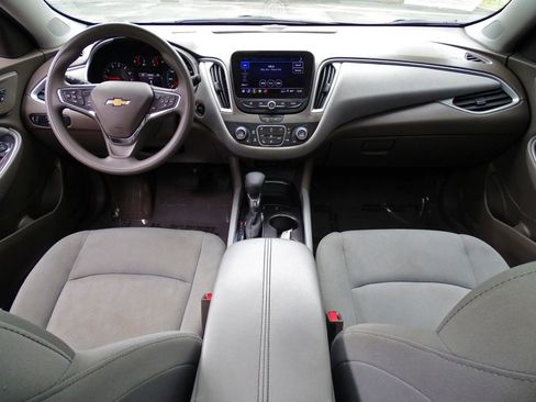 Used 2024 Chevrolet Malibu LT FWD image 26