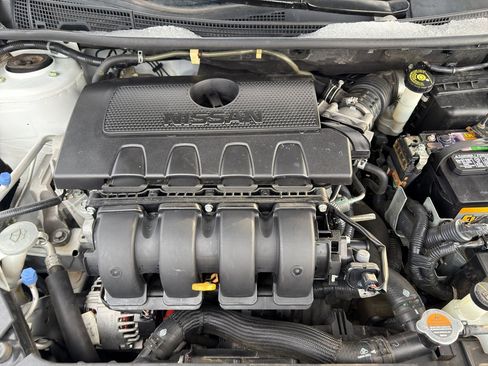 Used 2019 Nissan Sentra SV image 11