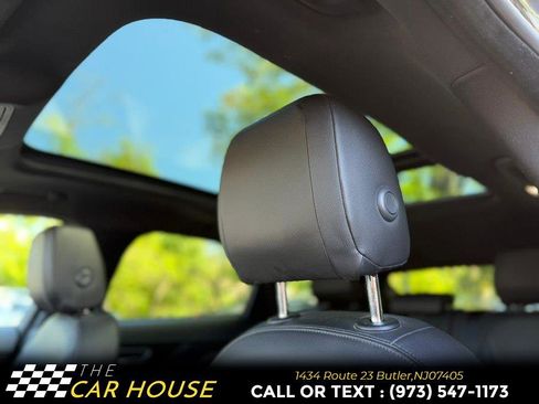 Used 2017 Jaguar F-PACE Premium AWD/4WD image 15