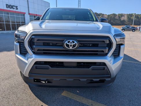 New 2026 Toyota Tacoma SR image 8