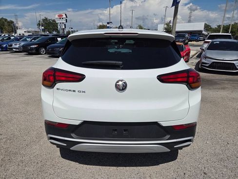 Used 2023 Buick Encore GX Preferred FWD image 12