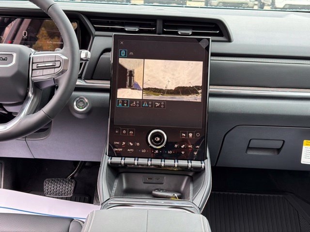 New 2027 GMC Terrain Denali w/ LPO, Floor Liner Package AWD/4WD image 22