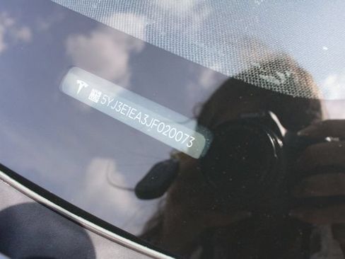 Used 2018 Tesla Model 3 Long Range RWD image 38