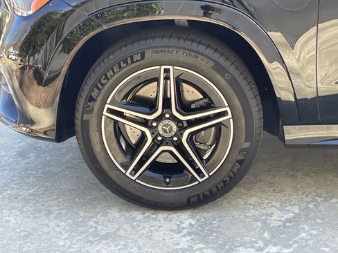 Certified 2025 Mercedes-Benz GLE 350 4MATIC w/ AMG Line Exterior image 16