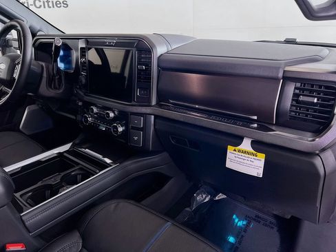 New 2026 Ford F250 Platinum w/ Tremor Off-Road Package image 31