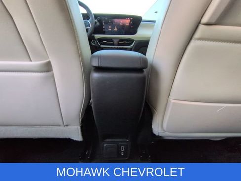 Used 2024 Buick Encore GX Avenir w/ Avenir Technology Package AWD/4WD image 21