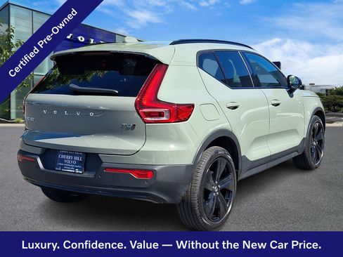 Certified 2024 Volvo XC40 B5 Plus w/ Protection Package Premier AWD/4WD image 7
