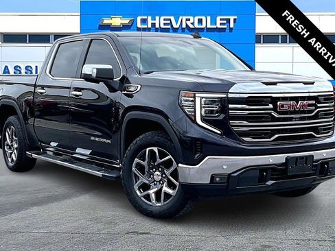 Used 2024 GMC Sierra 1500 SLT w/ SLT Premium Plus Package image 1