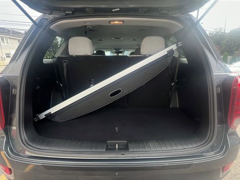 Used 2022 Hyundai Palisade SE image 10