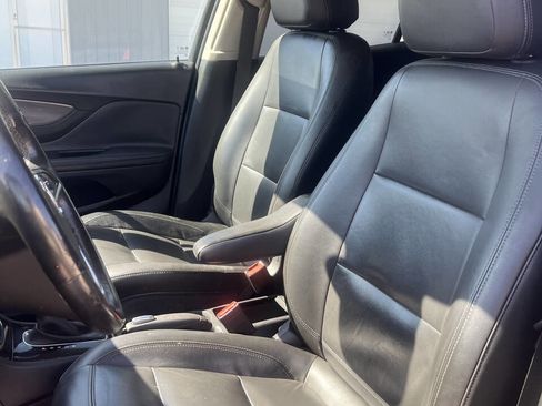 Used 2018 Buick Encore Essence image 10