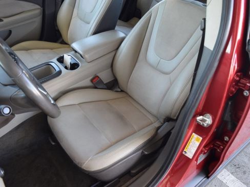 Used 2013 Chevrolet Volt Premium w/ Premium Trim Package image 15