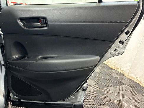 Used 2025 Toyota Corolla Cross AWD Hybrid image 11