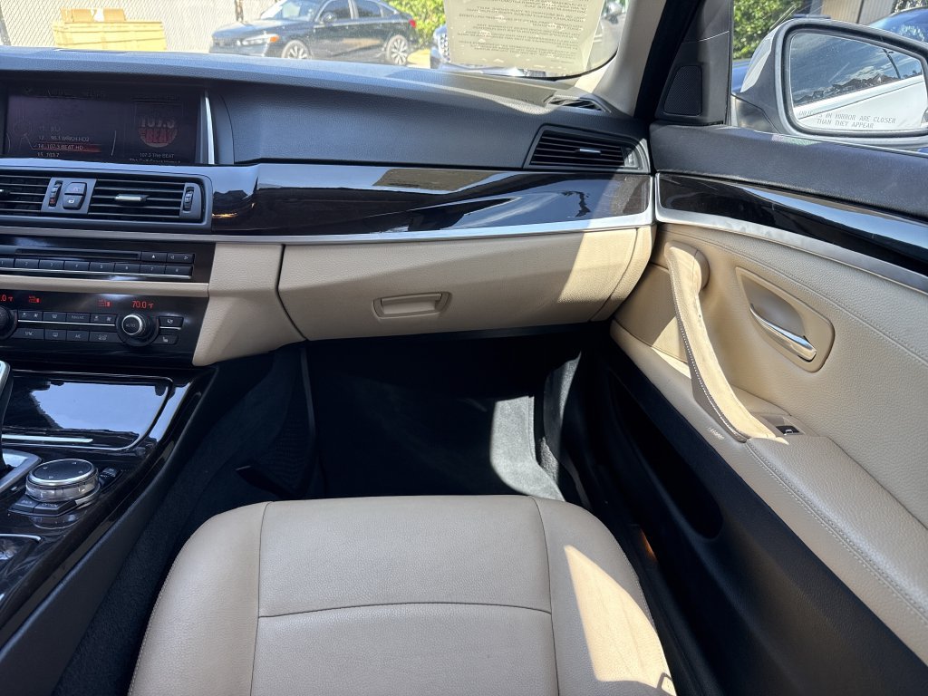 Used 2016 BMW 528i Sedan RWD image 16