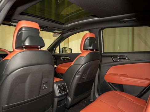 New 2026 Kia Sportage SX image 10