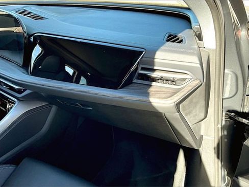 Used 2025 Audi Q5 Premium Plus w/ Premium Plus image 16