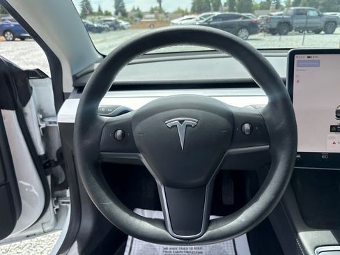 Used 2022 Tesla Model 3 Long Range AWD/4WD image 21
