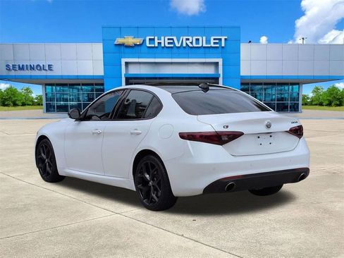 Used 2021 Alfa Romeo Giulia Ti w/ Nero Edizione AWD/4WD image 3
