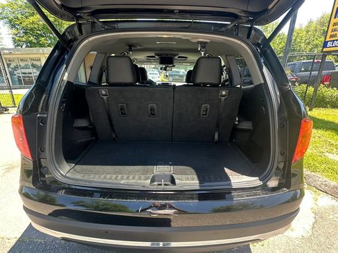 Used 2016 Honda Pilot Touring image 10