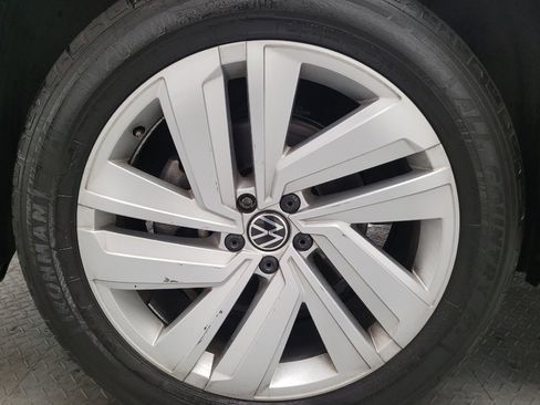 Used 2020 Volkswagen Atlas Cross Sport SE w/ Towing Package FWD image 31