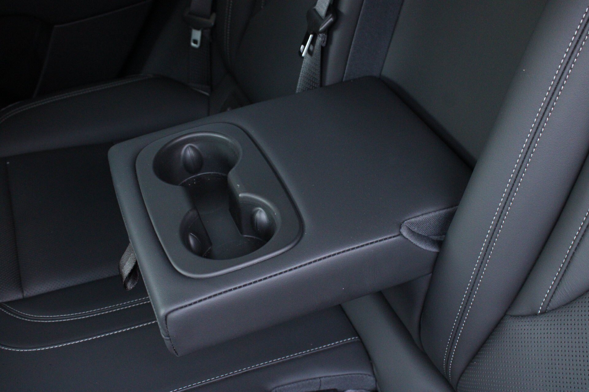 Used 2023 Buick Envision Essence FWD image 18