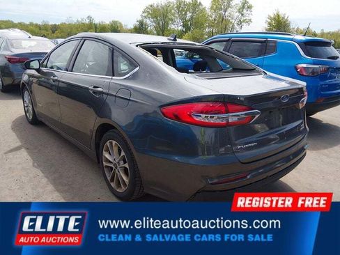 Used 2019 Ford Fusion SE FWD image 5