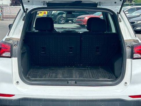 Used 2022 Chevrolet Equinox LS w/ LPO, Floor Liner Package AWD/4WD image 30
