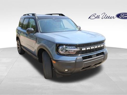 New 2025 Ford Bronco Sport Outer Banks w/ Outer Banks Tech Package+ image 2