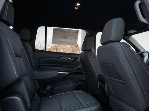 New 2026 Chevrolet Traverse LT w/ Driver Confidence Package AWD/4WD image 13