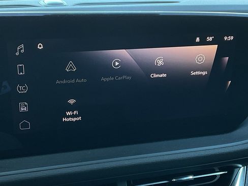 Used 2025 Buick Envista Preferred image 32