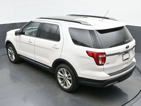 Used 2019 Ford Explorer XLT w/ Equipment Group 202A FWD image 22