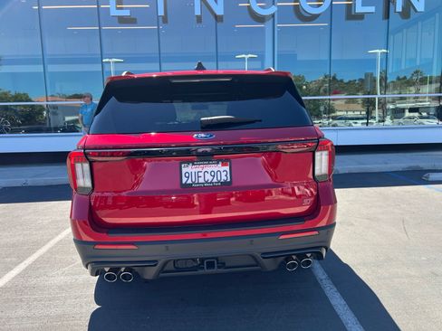 Used 2025 Ford Explorer ST w/ Sun And Sound Package RWD image 7