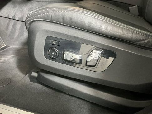 Used 2021 BMW X6 sDrive40i image 21