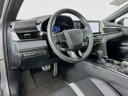 Certified 2025 Toyota Camry SE AWD/4WD image 9