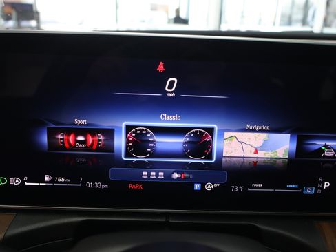 Certified 2025 Mercedes-Benz C 300 Sedan image 33