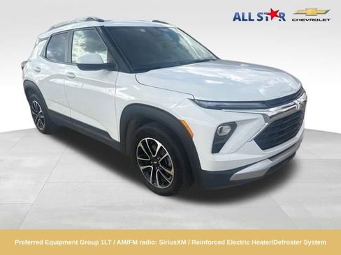 Used 2024 Chevrolet TrailBlazer LT image 1