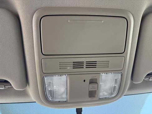 Used 2016 Honda Pilot LX image 33