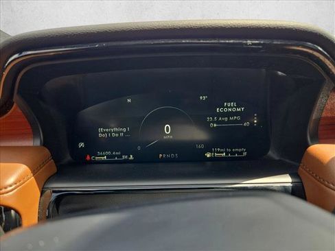 Used 2022 Lincoln Nautilus Reserve FWD image 11
