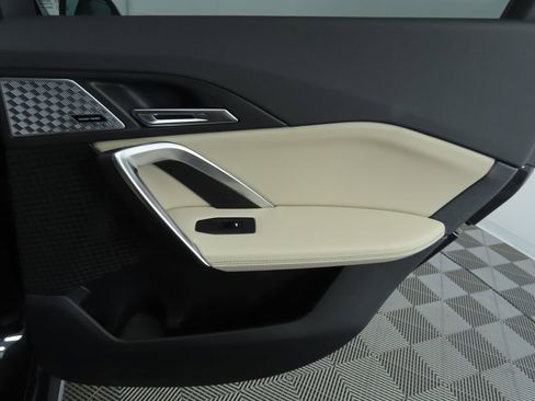 Used 2025 BMW X1 xDrive28i w/ Premium Package image 29