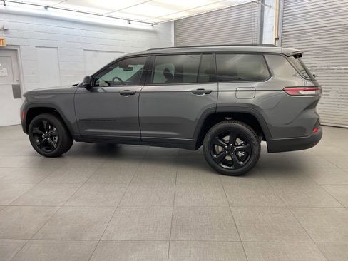 New 2025 Jeep Grand Cherokee L Limited w/ Luxury Tech Group II image 8