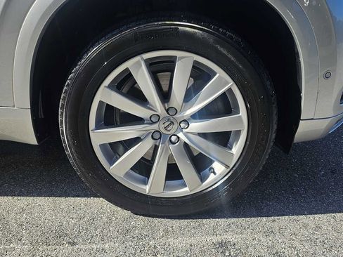Used 2018 Volvo XC90 T5 Momentum w/ Convenience Package FWD image 6