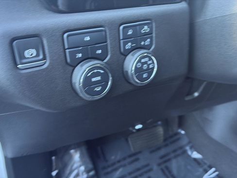 Used 2025 Chevrolet Silverado 2500 LT w/ Safety Package image 29