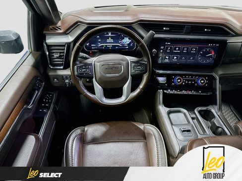 Used 2024 GMC Sierra 3500 Denali w/ Denali Reserve Package AWD/4WD image 26