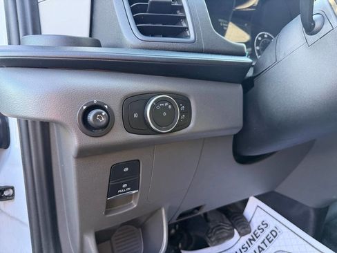 Used 2024 Ford Transit 250 Low Roof AWD w/ Exterior Upgrade Package image 15